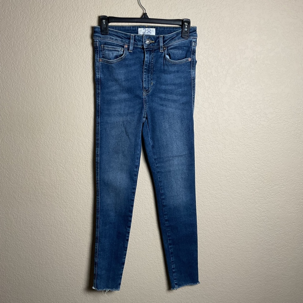 We The Free Womens 26 High Rise Skinny Blue Denim Jeans Stretch Raw Hem Ankle